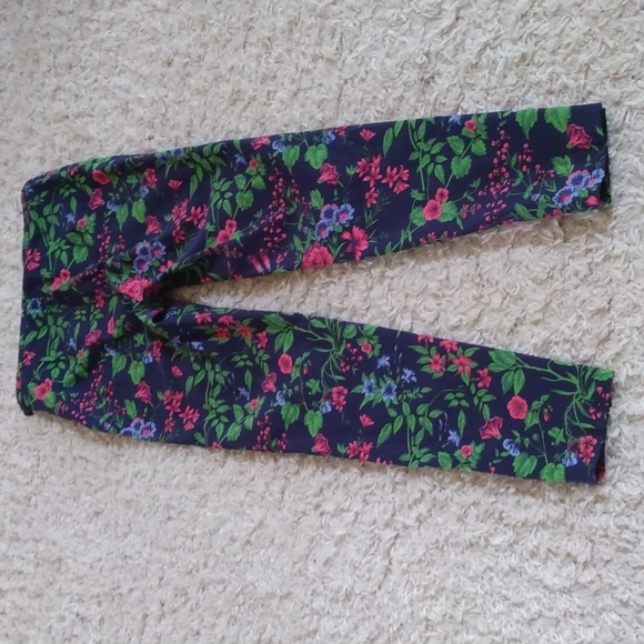 J. McLaughlin Size 4 Floral Pants. - Picture 4 of 12